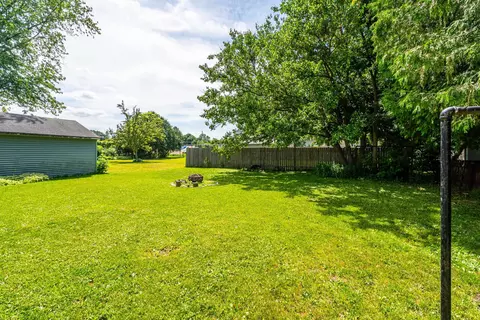 Exterior - 1329 Central St, Oshkosh, WI 54901 photo 3 of 3