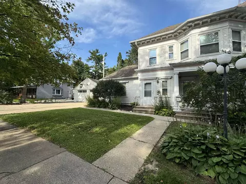 Exterior - 195 E Park Ave, Berlin, WI 54923 photo 8 of 19