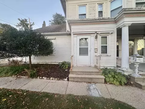 Exterior - 195 E Park Ave, Berlin, WI 54923 photo 2 of 19