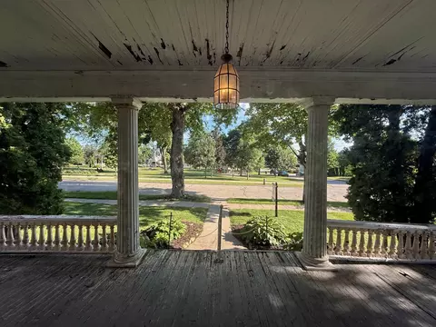 Exterior - 195 E Park Ave, Berlin, WI 54923 photo 13 of 19
