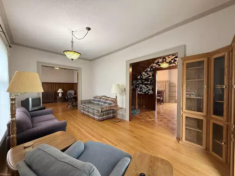Living - 195 E Park Ave, Berlin, WI 54923 photo 2 of 5