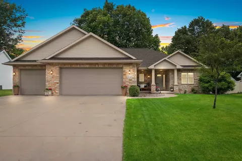 2114 N Gate Rd, Green Bay, WI 54313