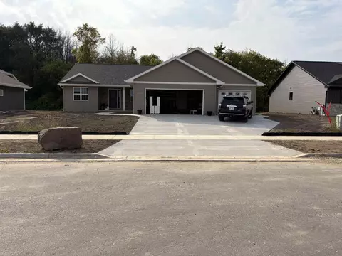 1679 Betty Jean Ln, Green Bay, WI 54313