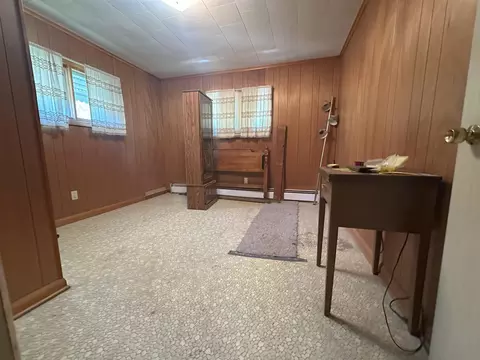 Bedroom - 1500 26th Ave, Menominee, MI 49858 photo 3 of 4