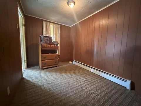 Bedroom - 1500 26th Ave, Menominee, MI 49858 photo 1 of 4