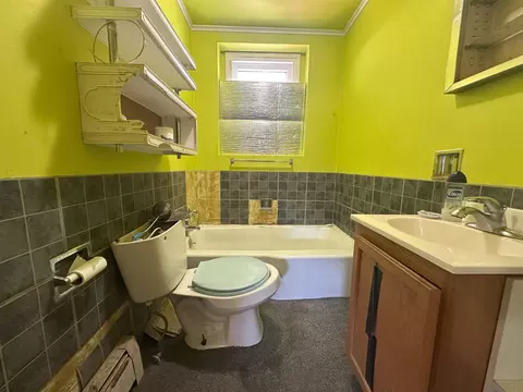 Bath - 1500 26th Ave, Menominee, MI 49858 photo 1 of 1