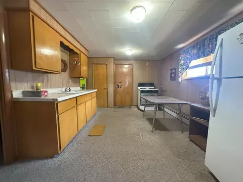 Kitchen - 1500 26th Ave, Menominee, MI 49858 photo 1 of 2
