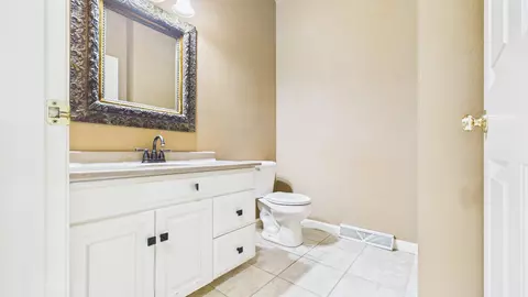 Bath - 3119 N Division St, Appleton, WI 54911 photo 1 of 3