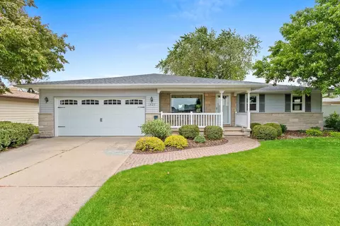 1427 W Kimberly Ave, Kimberly, WI 54136