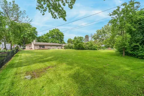 Exterior - 531 E Taft Ave, Appleton, WI 54915 photo 6 of 8