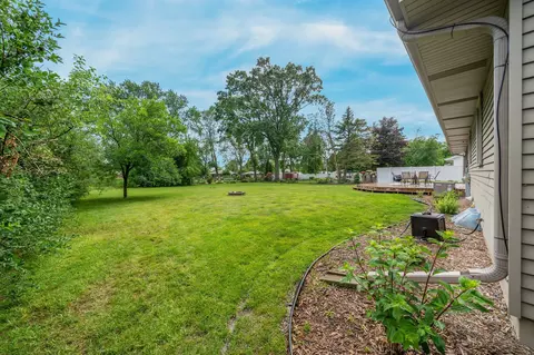 Exterior - 531 E Taft Ave, Appleton, WI 54915 photo 7 of 8