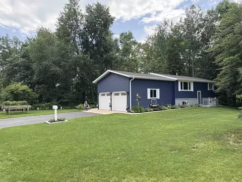 w4903 Lake Drive, Shawano, WI 54166