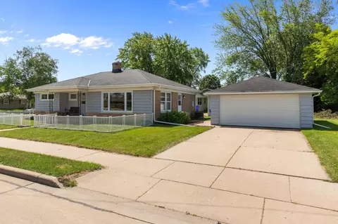 2015 E College Ave, Appleton, WI 54915 photo 27