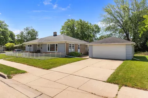 2015 E College Ave, Appleton, WI 54915 photo 29