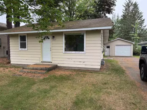 2800 Frontenac Ave, Stevens Point, WI 54481