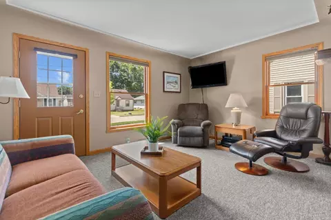 Living - 1030 W Grant St, Appleton, WI 54914 photo 2 of 2
