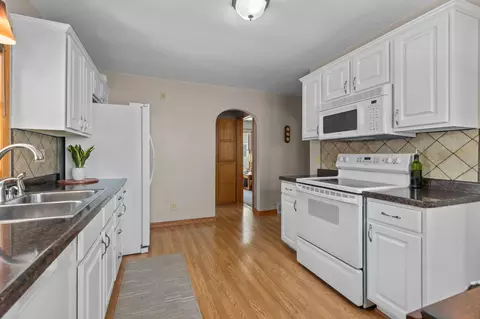 Kitchen - 1030 W Grant St, Appleton, WI 54914 photo 3 of 4