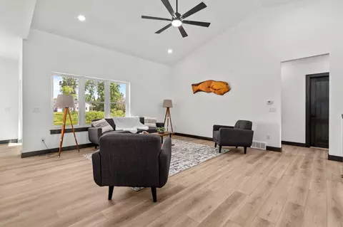 2314 Khloe Ln, Appleton, WI 54913 photo 6