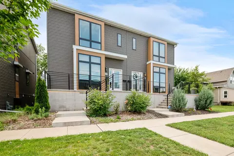 217 N Van Buren St, Green Bay, WI 54301