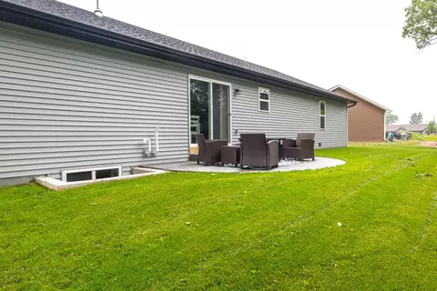 2240 E Honeygold Ct, Appleton, WI 54913 photo 25