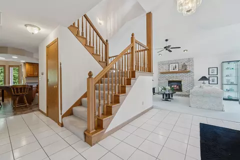Entry Way - 330 W Florida Ave, Appleton, WI 54911 photo 2 of 3