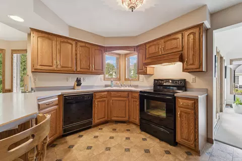 Kitchen - 330 W Florida Ave, Appleton, WI 54911 photo 2 of 5