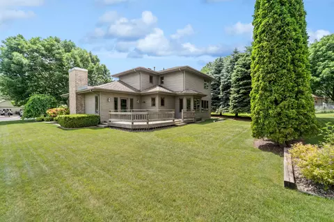 Exterior - 330 W Florida Ave, Appleton, WI 54911 photo 2 of 3