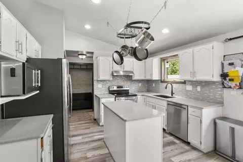 w3268 Heartland Court, Appleton, WI 54915 photo 8