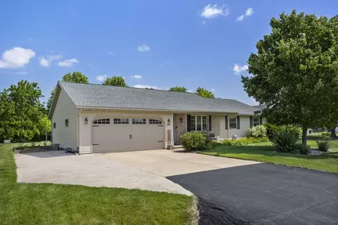 w3268 Heartland Court, Appleton, WI 54915