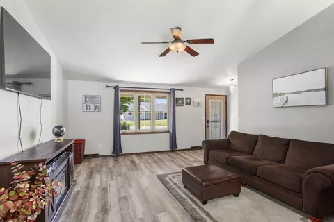 w3268 Heartland Court, Appleton, WI 54915 photo 5