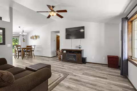 w3268 Heartland Court, Appleton, WI 54915 photo 4