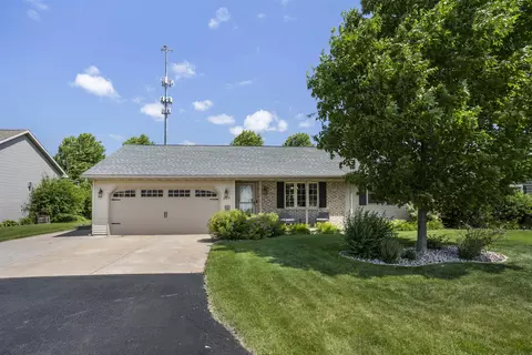 w3268 Heartland Court, Appleton, WI 54915 photo 2