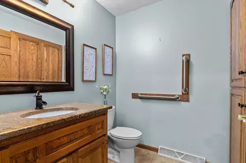 301 E Wayfarer Ln, Appleton, WI 54913 photo 32
