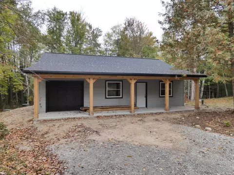 w5880 White Buck Lane, Crivitz, WI 54114