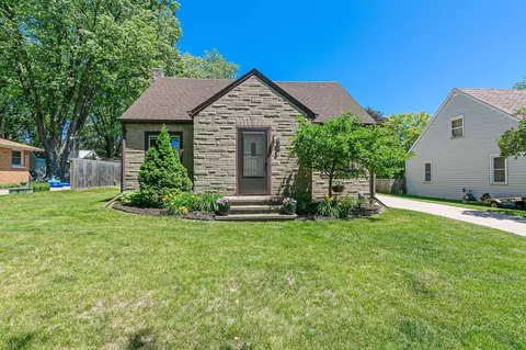536 Van Buren St, Little Chute, WI 54140