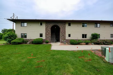 1737 Maricopa Dr #A, Oshkosh, WI 54904