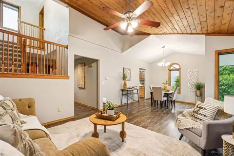 Other - 2539 W Sunnyview Cir, Appleton, WI 54914 photo 2 of 9