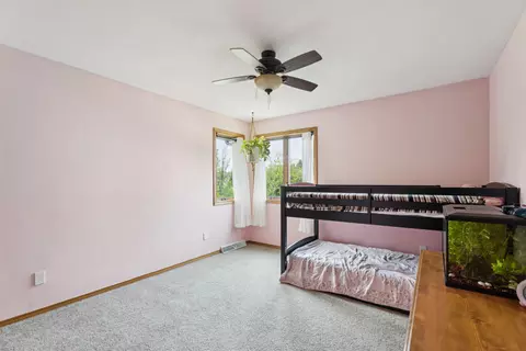 Bedroom - 2539 W Sunnyview Cir, Appleton, WI 54914 photo 4 of 5
