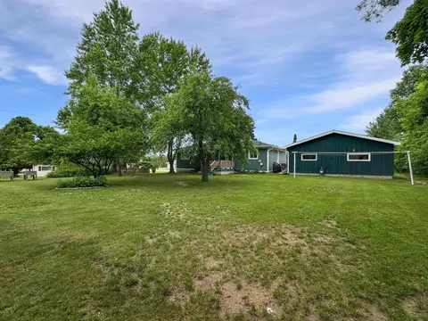 Exterior - e703 Hendricksen Street, Stephenson, MI 49887 photo 6 of 9