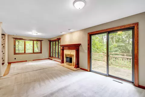 2208 Gmeiner Rd, Appleton, WI 54915 photo 5