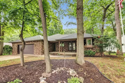 2208 Gmeiner Rd, Appleton, WI 54915