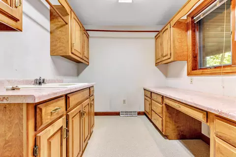 2208 Gmeiner Rd, Appleton, WI 54915 photo 16