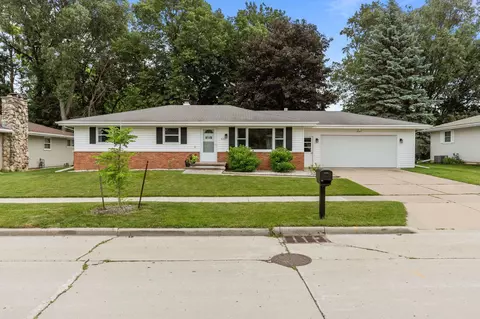 622 S Clara St, Appleton, WI 54915