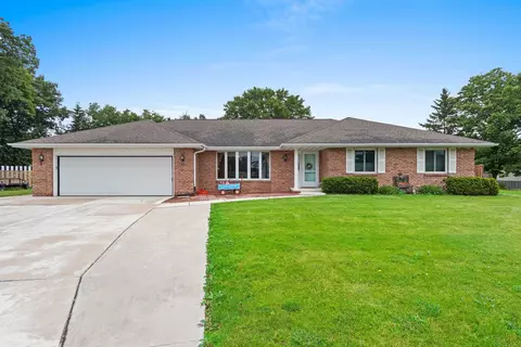 2615 Edgewood Ln, Green Bay, WI 54302