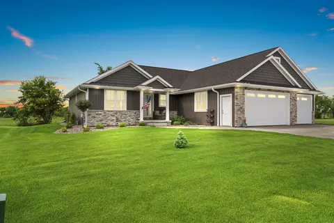 980 Allen Lee Way, Pulaski, WI 54162