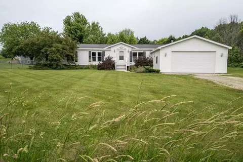 2164 St Kilian Rd, New Franken, WI 54229