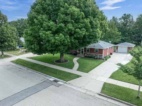 View/Area - 2320 S Greenview St, Appleton, WI 54915 photo 2 of 5