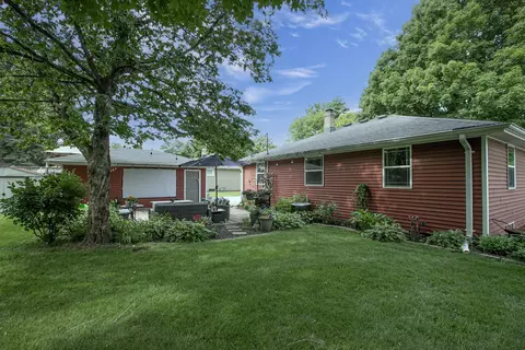 Exterior - 2320 S Greenview St, Appleton, WI 54915 photo 6 of 13