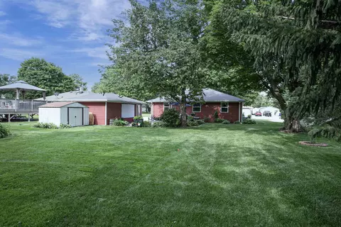 Exterior - 2320 S Greenview St, Appleton, WI 54915 photo 7 of 13