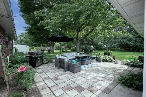 Exterior - 2320 S Greenview St, Appleton, WI 54915 photo 4 of 13